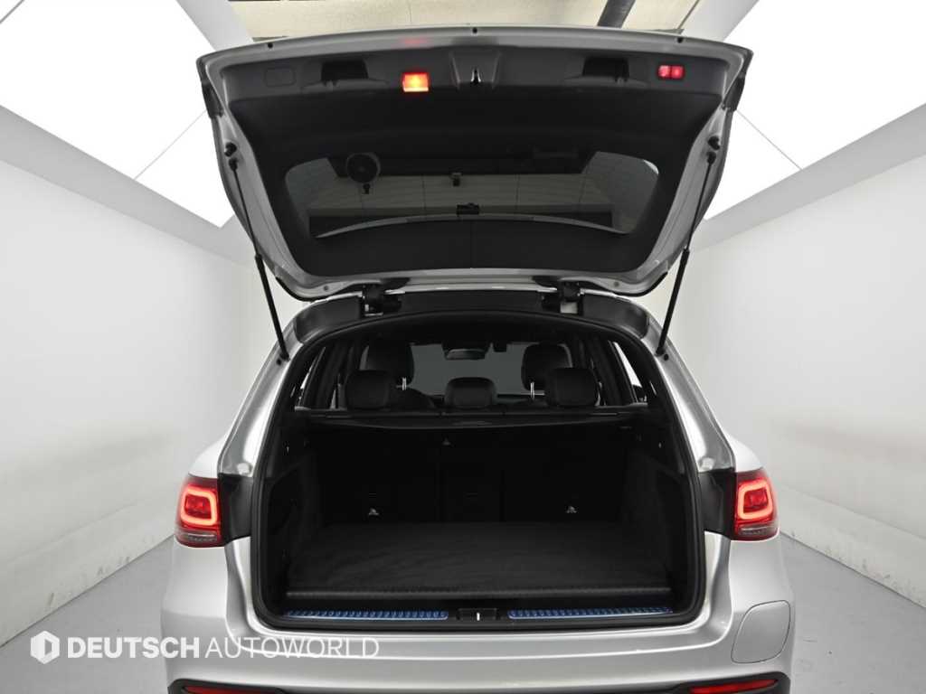 Mercedes-Benz GLC-Class — photo 19