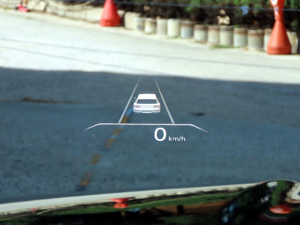 Genesis GV80 — photo 10