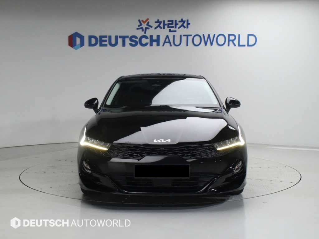 Kia K5 — photo 03