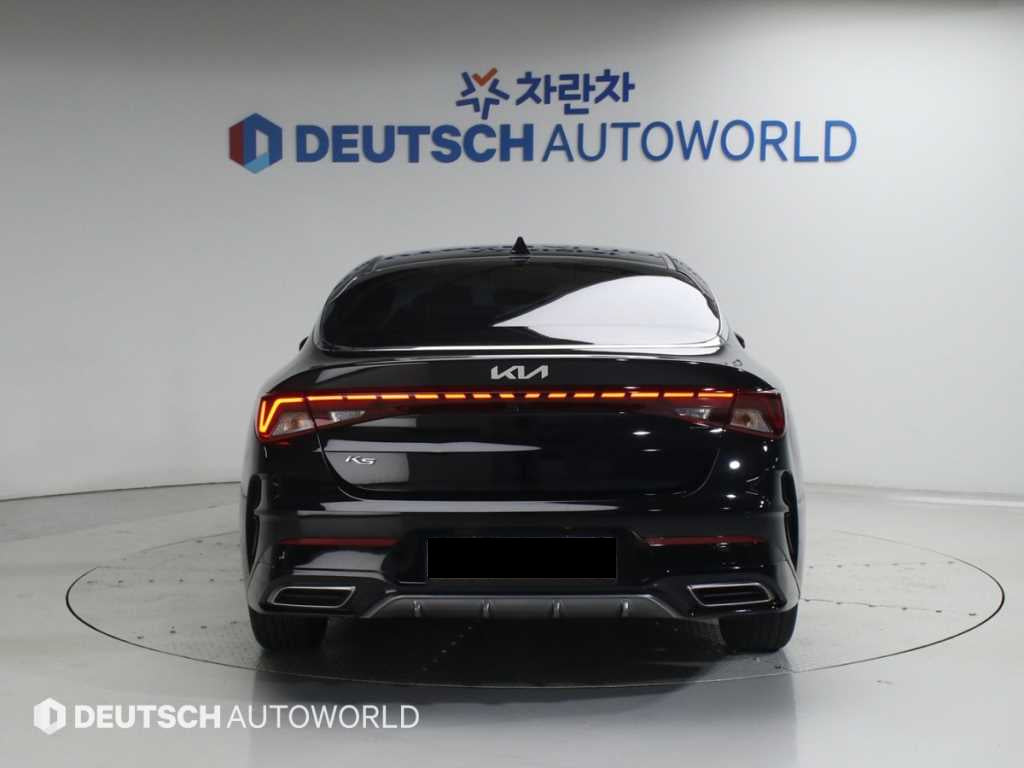 Kia K5 — photo 04