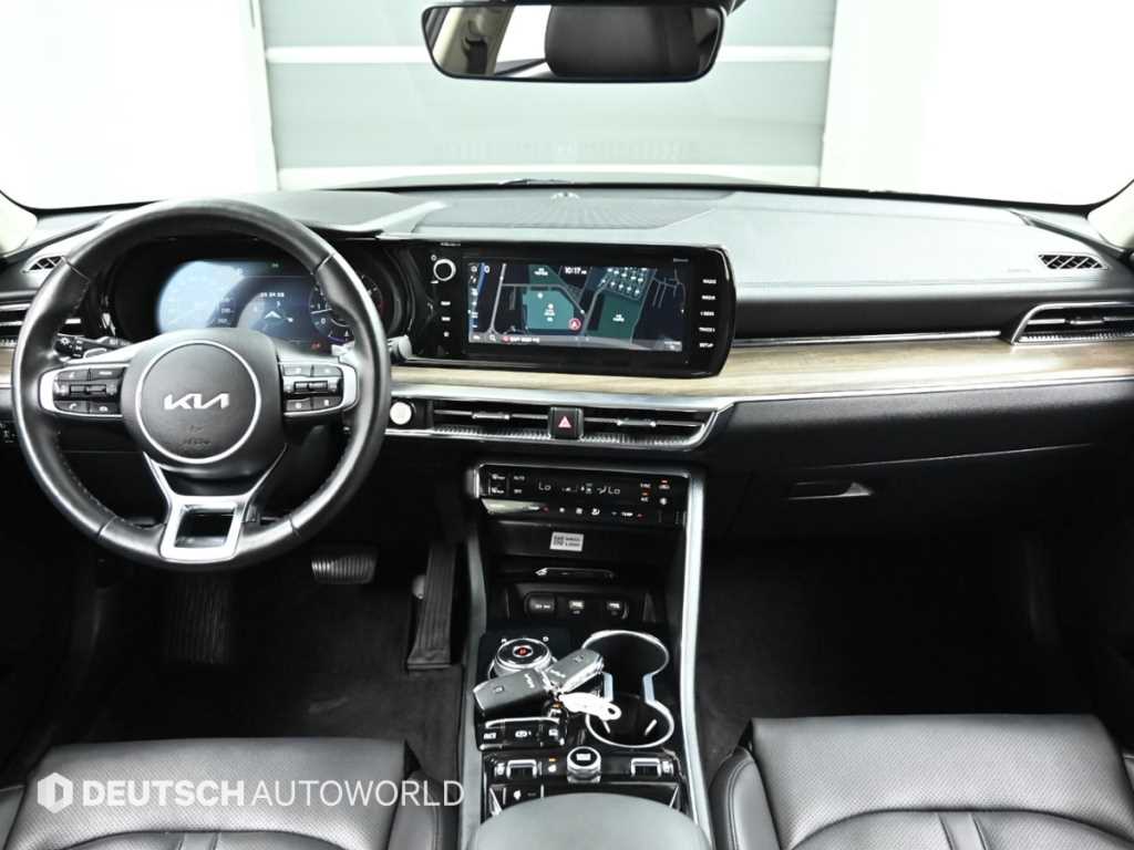 Kia K5 — photo 07