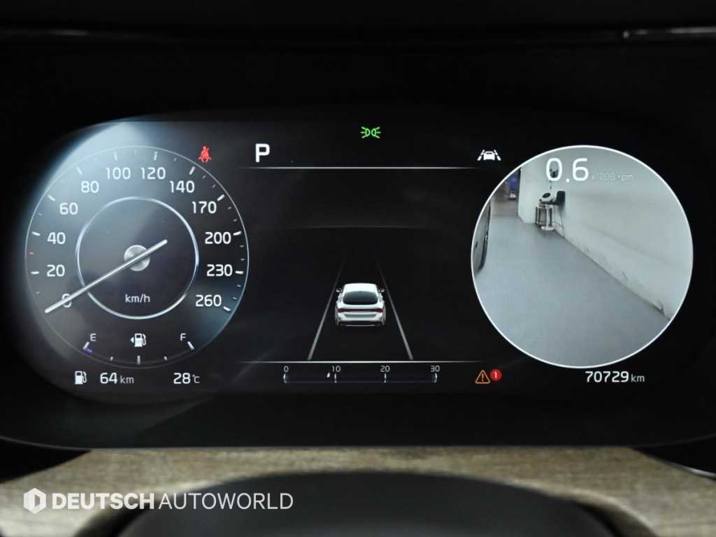 Kia K5 — photo 08