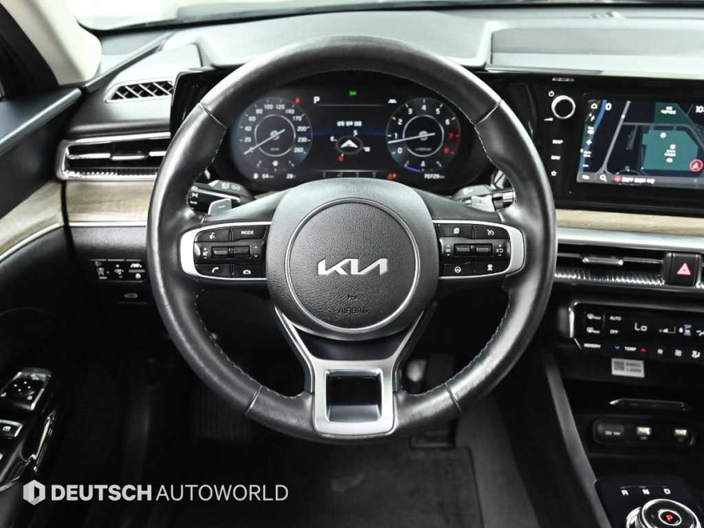 Kia K5 — photo 13