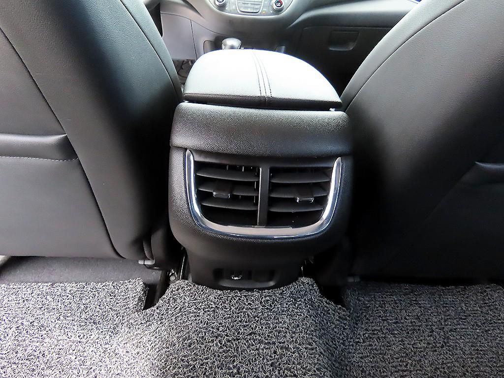 CHEVROLET Malibu — photo 17