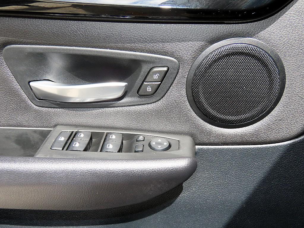 BMW 2-Series — photo 11