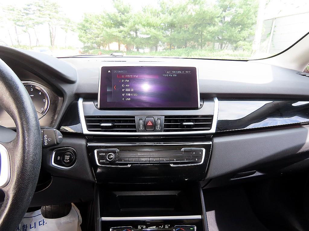 BMW 2-Series — photo 13