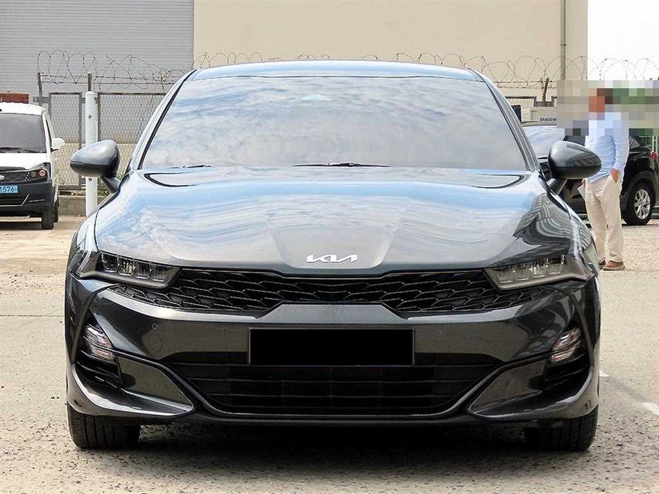 Kia K5 — photo 01