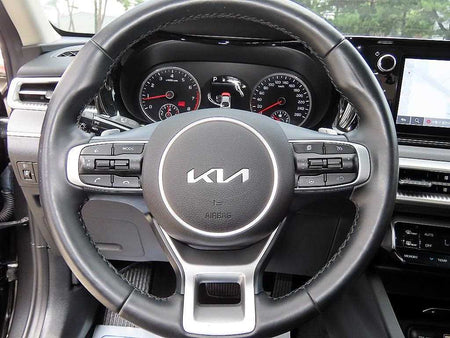 Kia K5 — photo 08