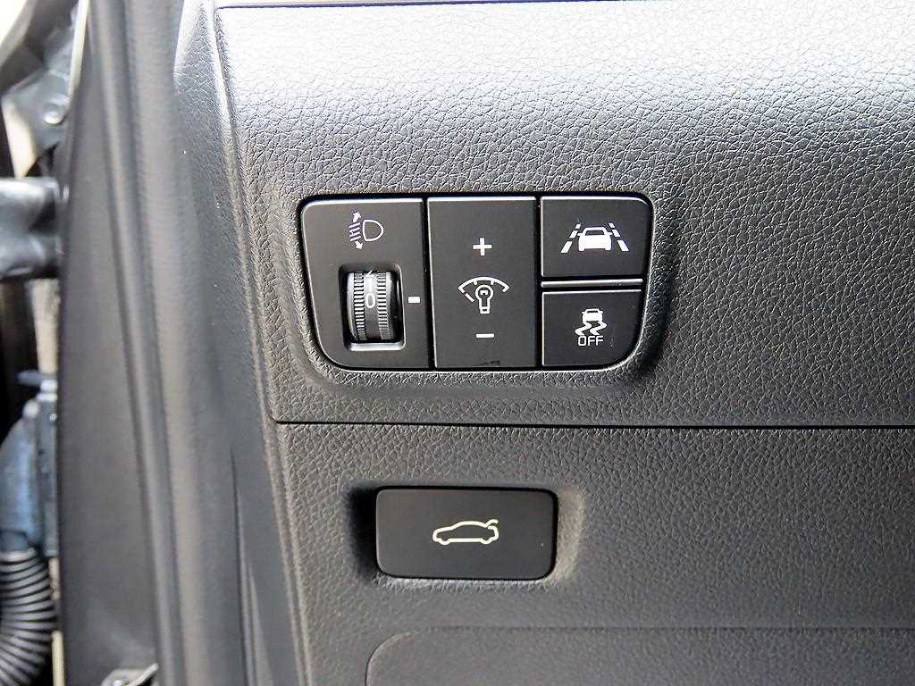 Kia K5 — photo 12