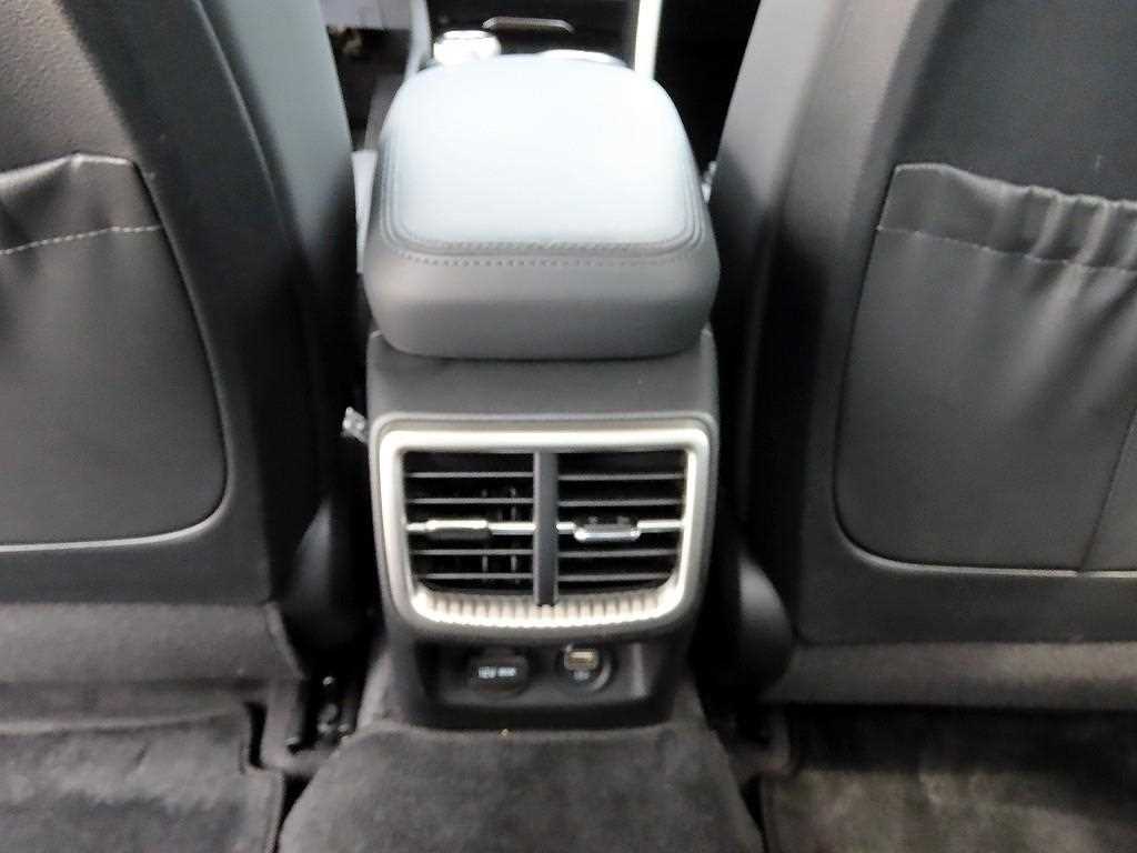 Kia K5 — photo 18