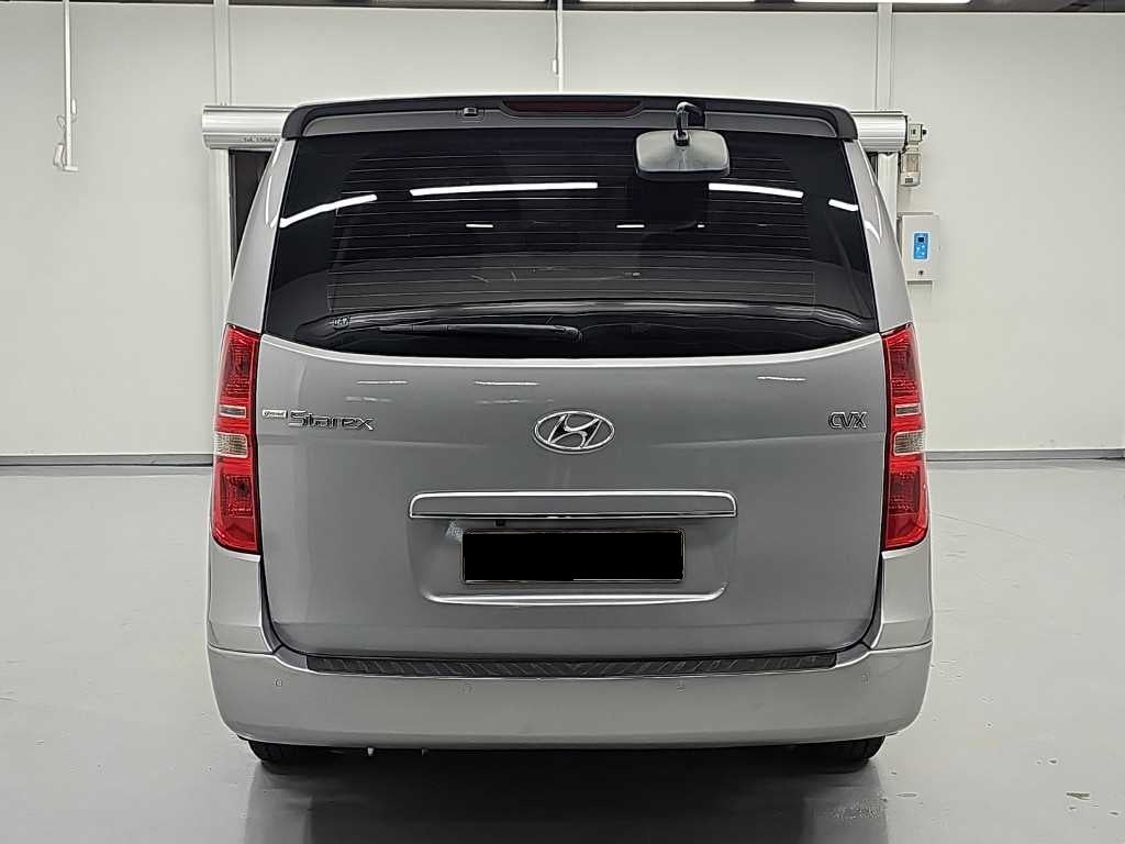 Hyundai Starex — photo 03