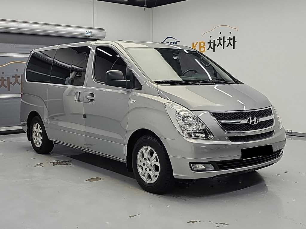 Hyundai Starex — photo 04
