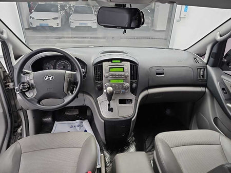 Hyundai Starex — photo 07