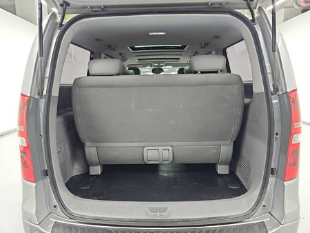 Hyundai Starex — photo 18
