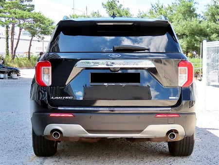 Ford Explorer — photo 04