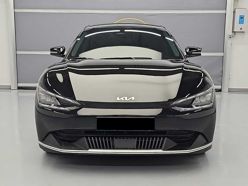 Kia EV6 — photo 02