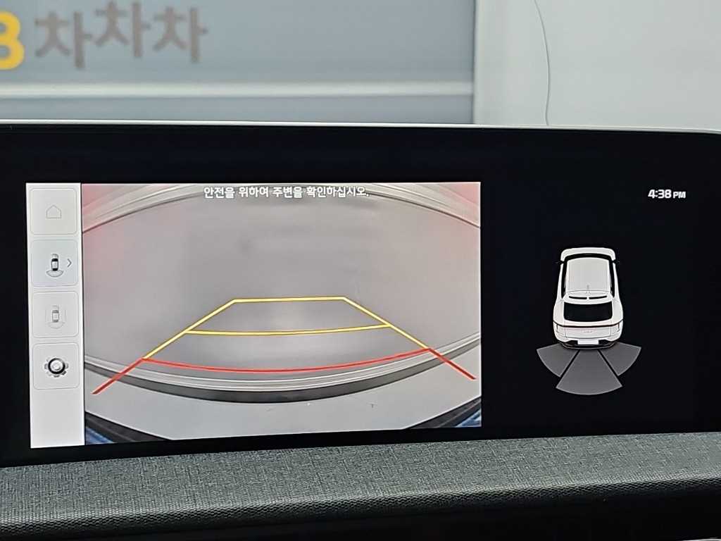 Kia EV6 — photo 14