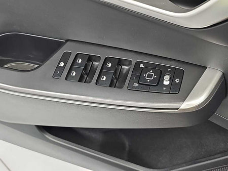 Kia EV6 — photo 18