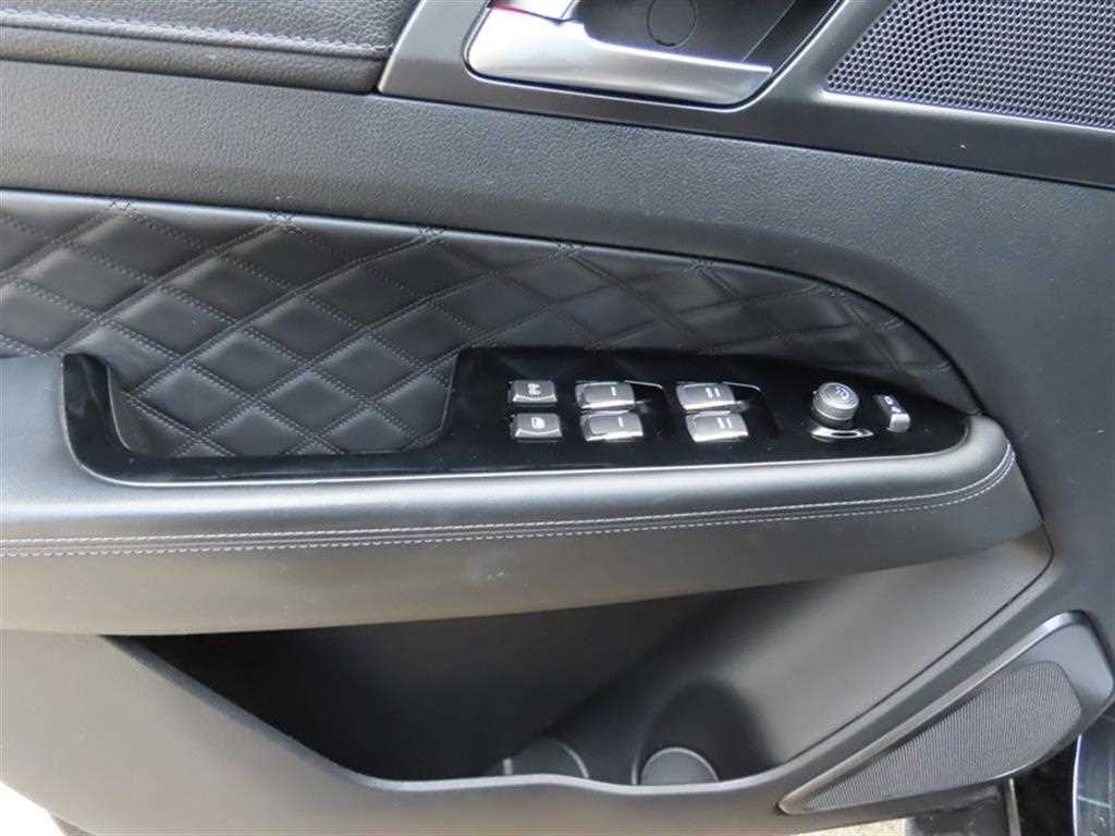 KGM Rexton — photo 07