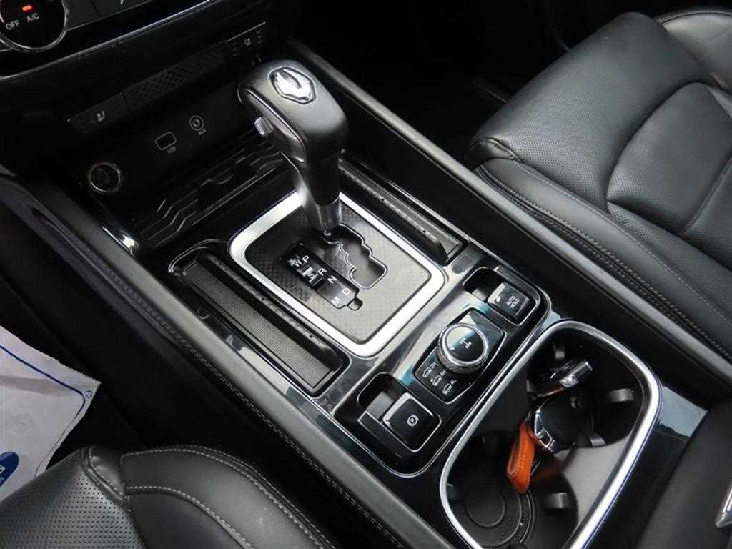 KGM Rexton — photo 16