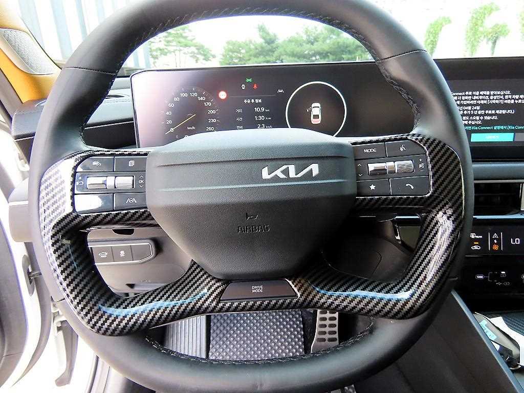 Kia K8 — photo 08