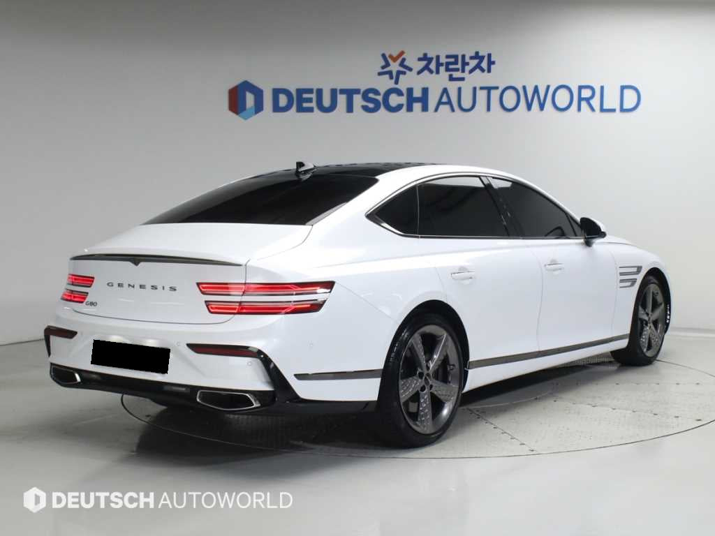Genesis G80 — photo 02