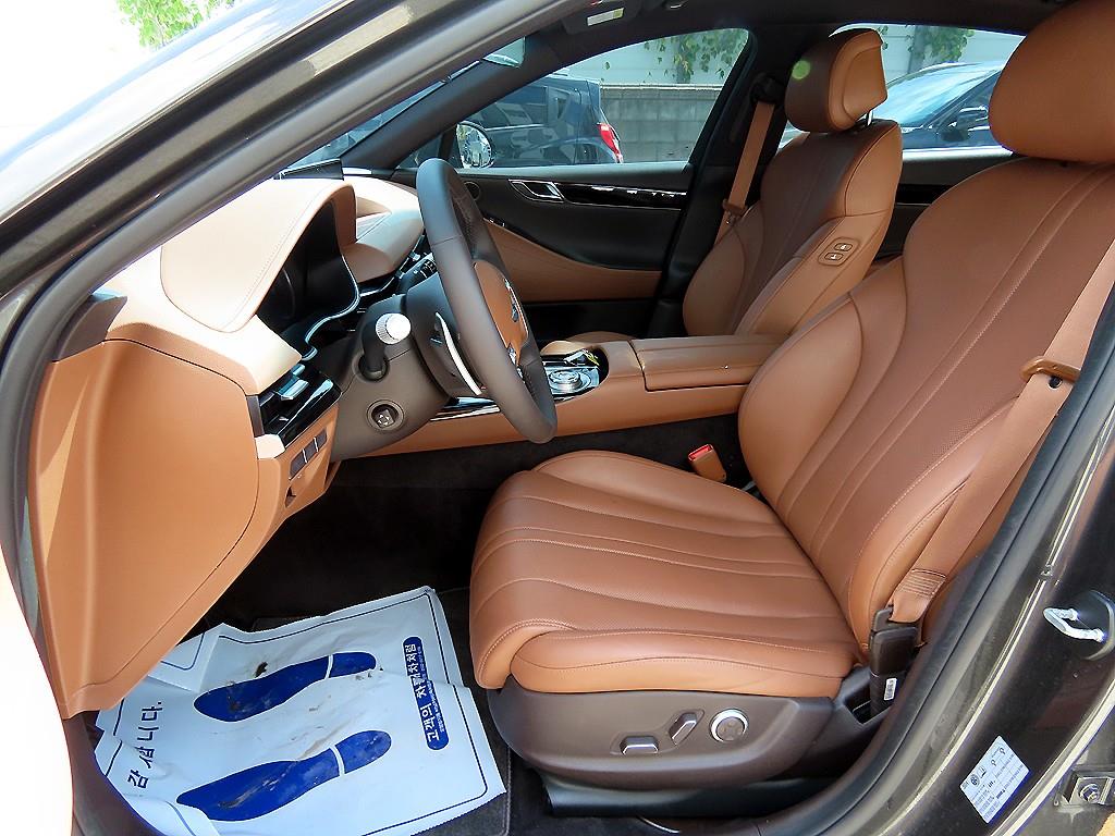 Genesis G80 — photo 05