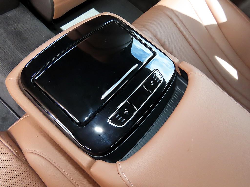 Genesis G80 — photo 17