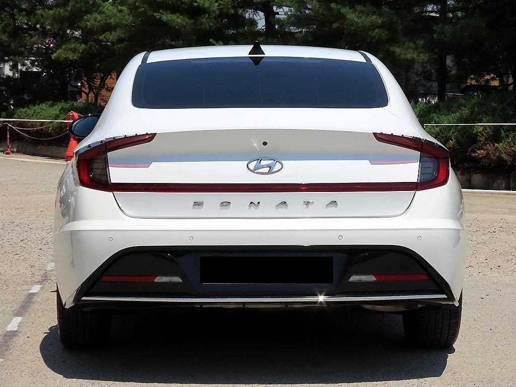 Hyundai Sonata — photo 04