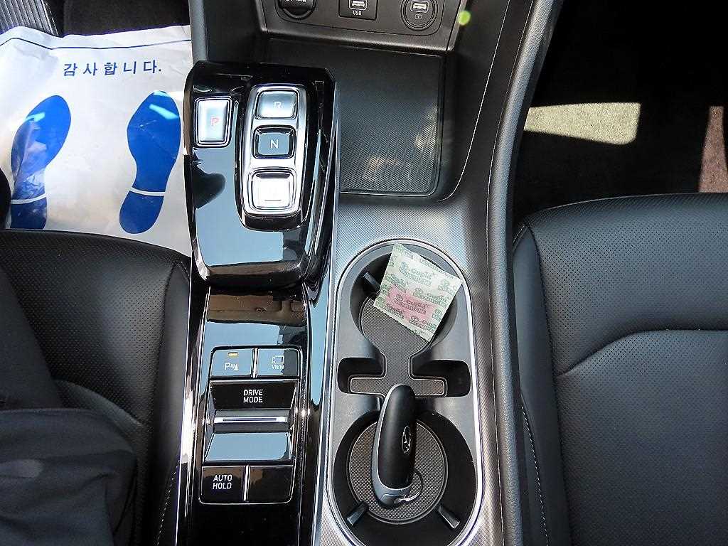 Hyundai Sonata — photo 10
