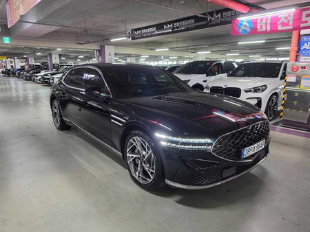 Genesis G90 — photo 01