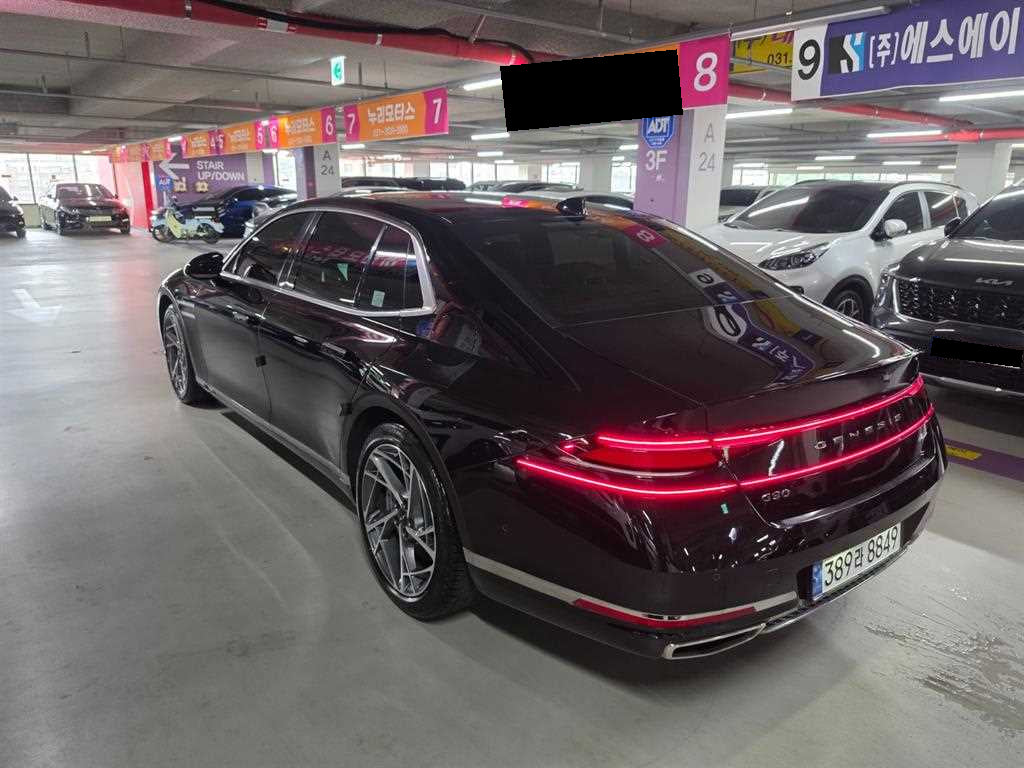 Genesis G90 — photo 04