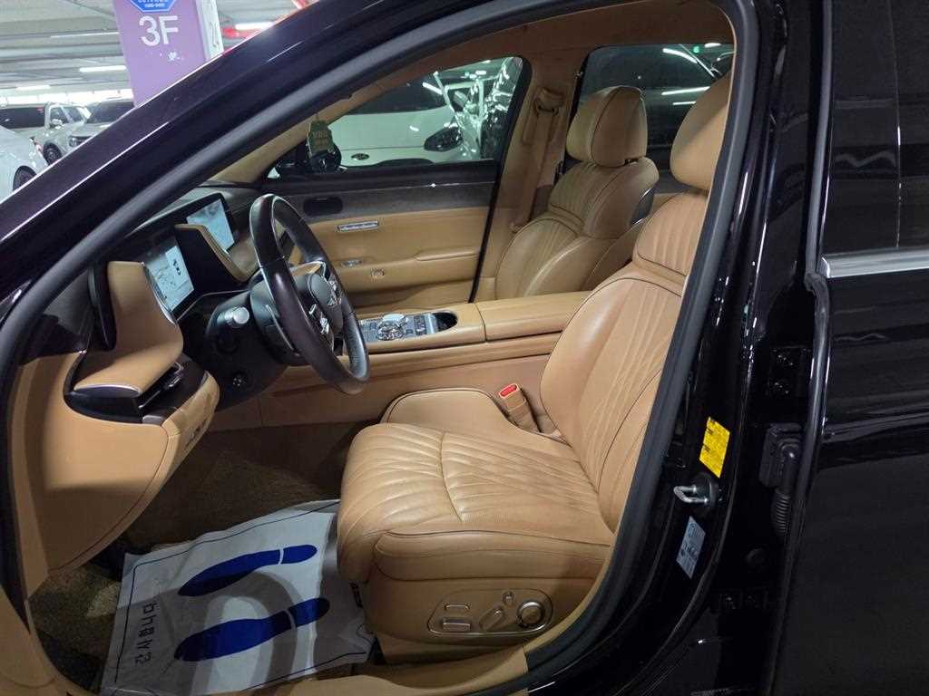 Genesis G90 — photo 07