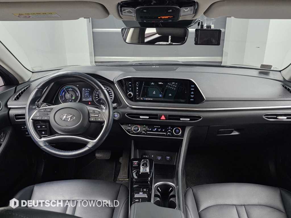 Hyundai Sonata — photo 07