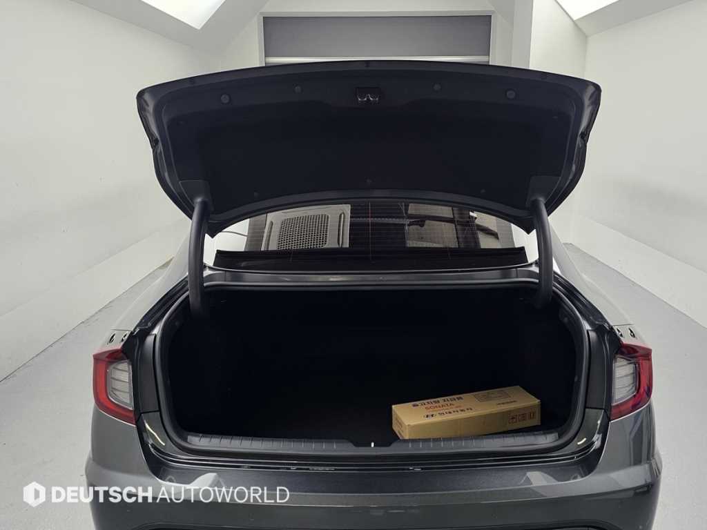 Hyundai Sonata — photo 19