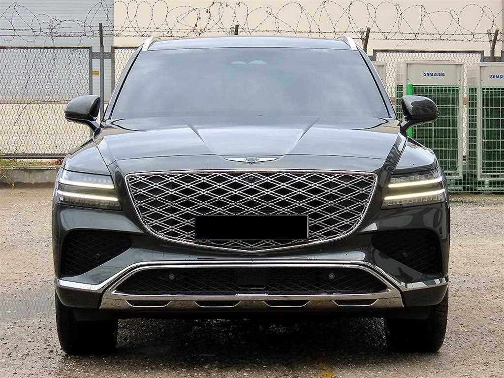 Genesis GV80 — photo 02