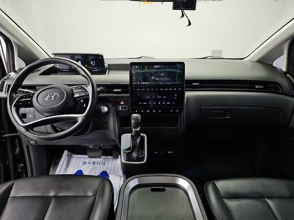 Hyundai Staria — photo 07