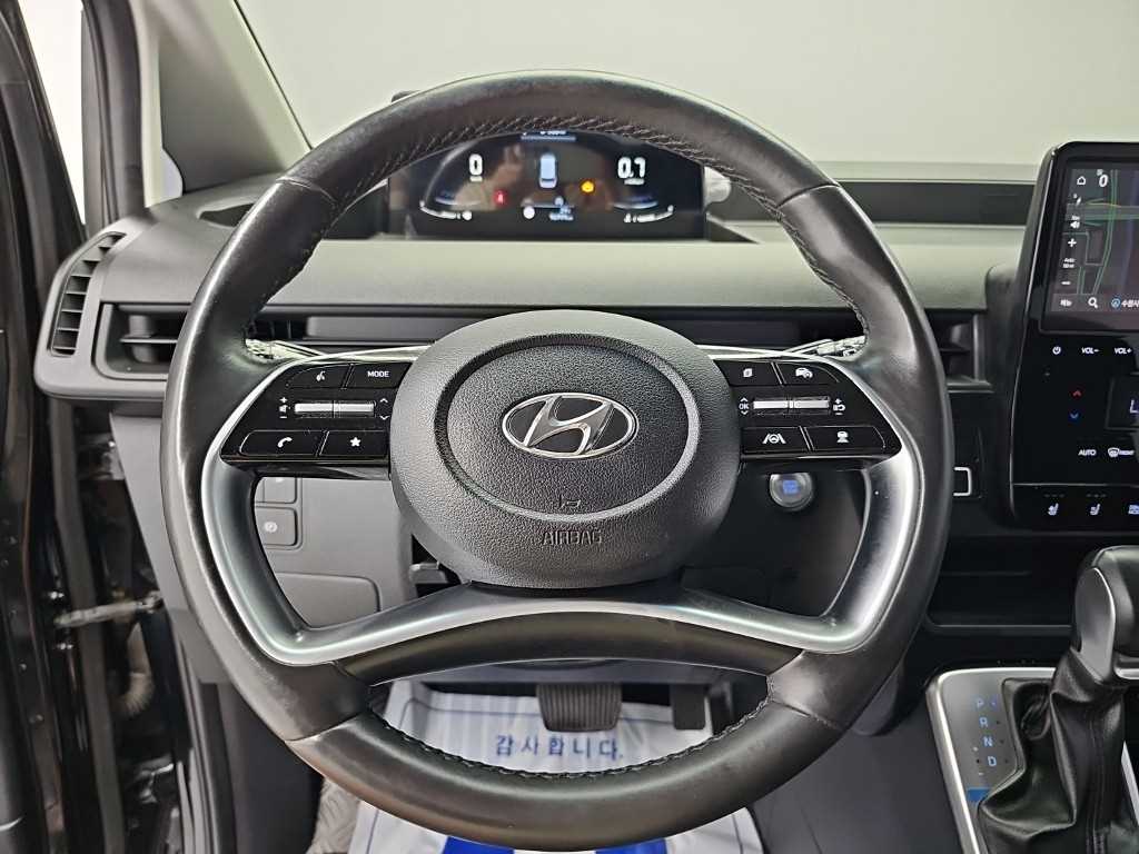 Hyundai Staria — photo 09