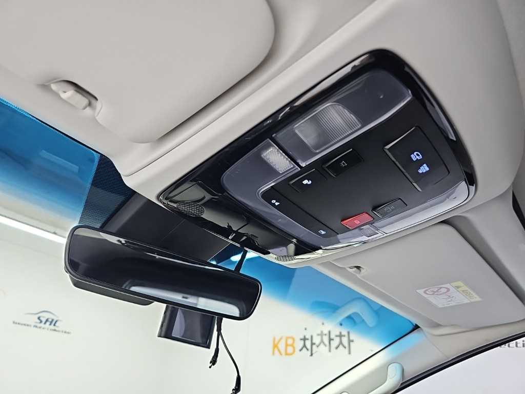 Hyundai Staria — photo 16