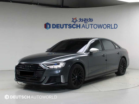 Audi A8 — photo 01