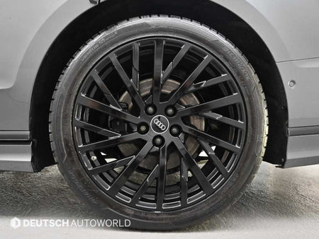 Audi A8 — photo 05
