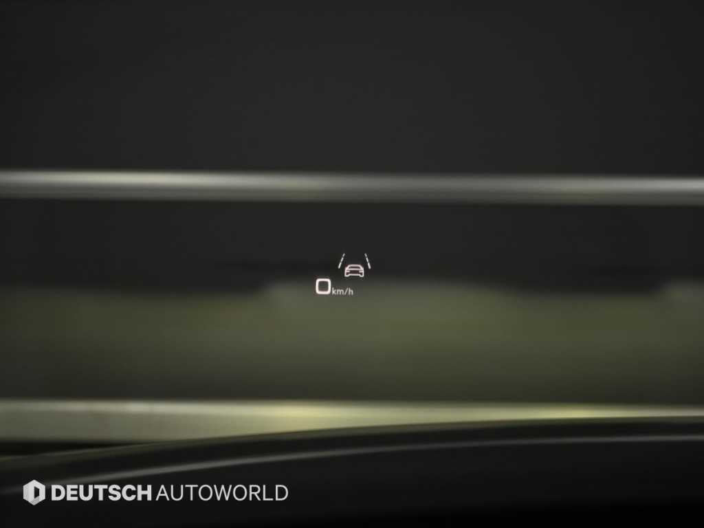 Audi A8 — photo 17