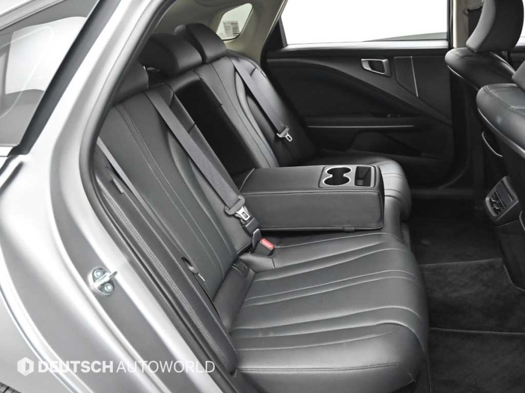 Kia K8 — photo 12