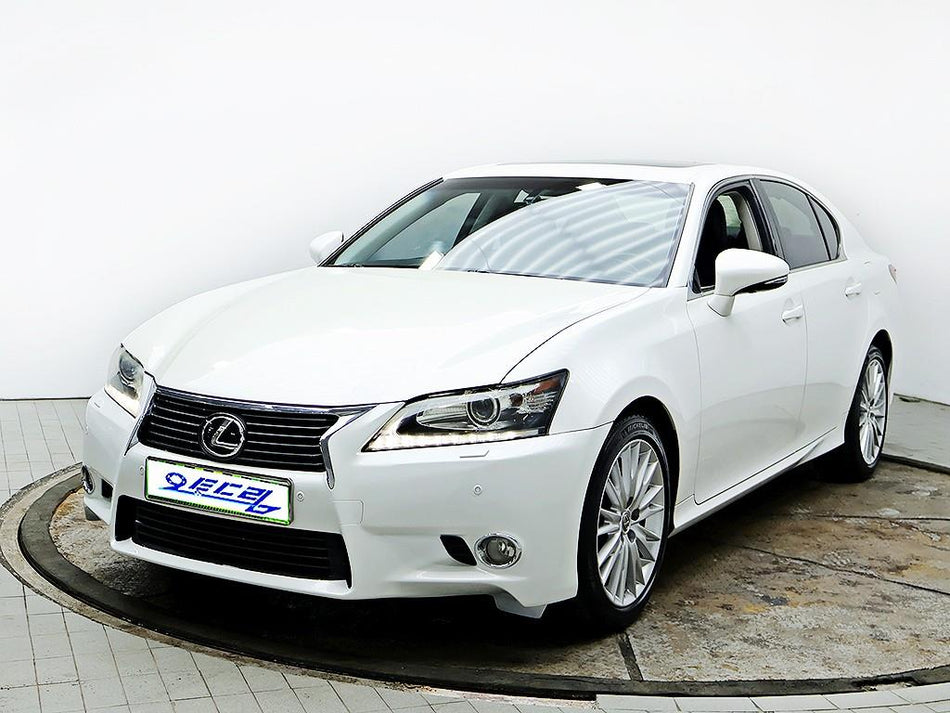 Lexus GS — photo 02