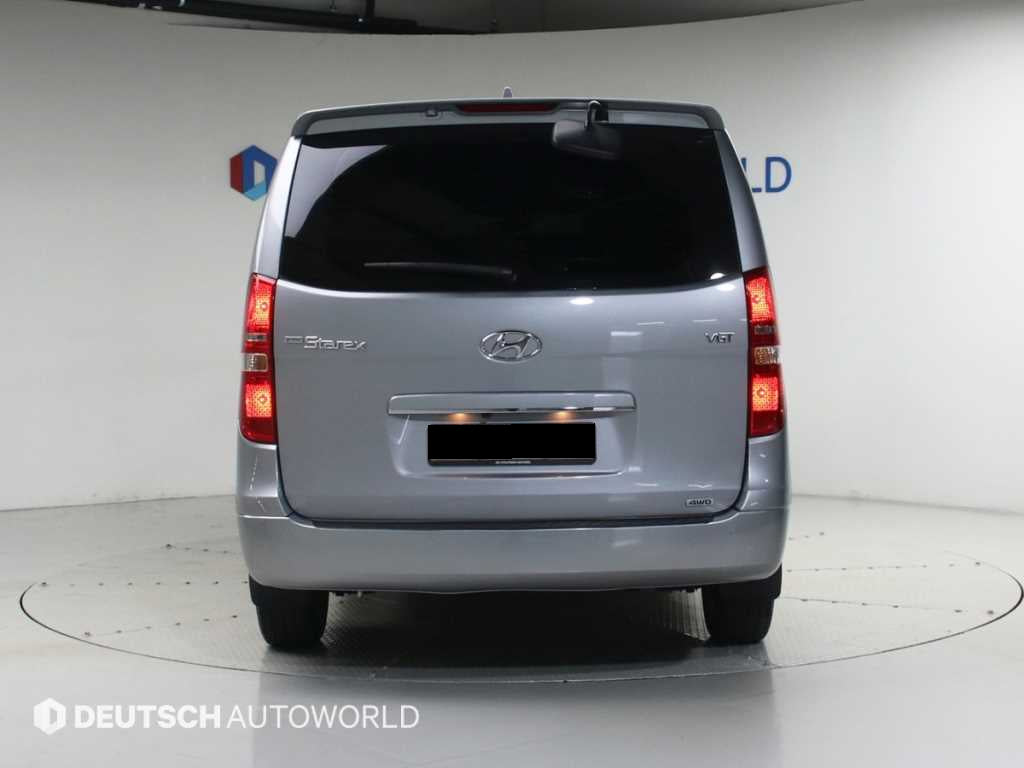 Hyundai Starex — photo 04
