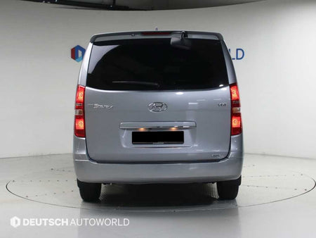 Hyundai Starex — photo 04
