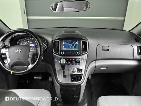 Hyundai Starex — photo 07