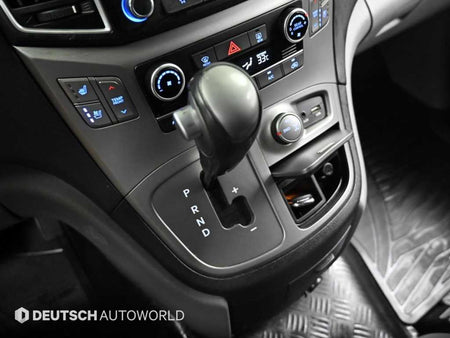 Hyundai Starex — photo 09