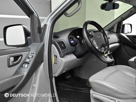 Hyundai Starex — photo 11