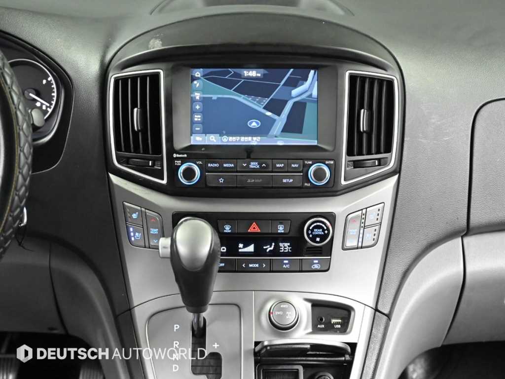 Hyundai Starex — photo 14